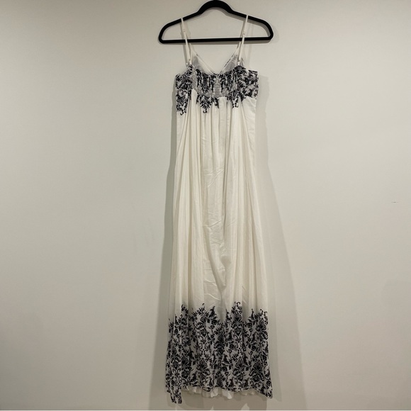 Young Fabulous & Broke white and black maxi dress size small spaghetti straps - Picture 4 of 4